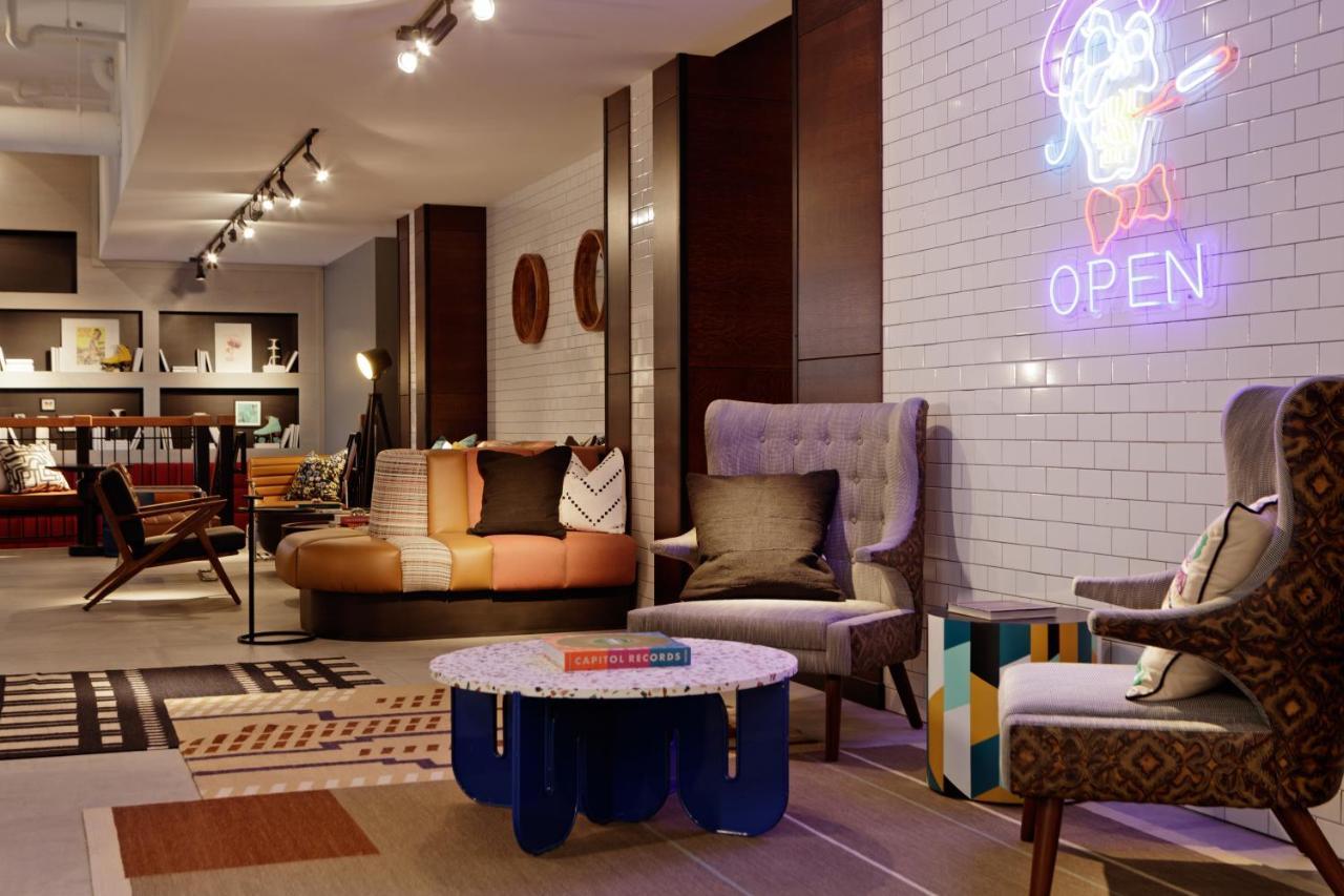 Hotel Moxy Richmond Downtown Exteriér fotografie